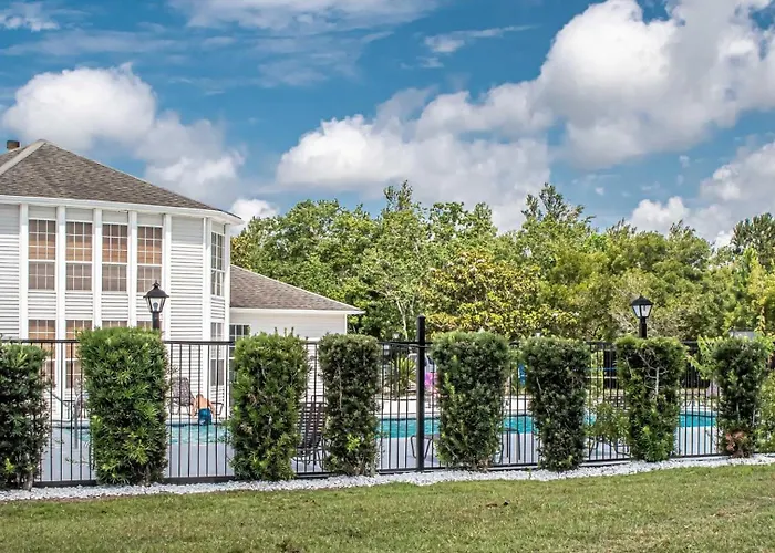 Cozy Near Baseball Fields And Zoo- Pool | Tennis Courts | Pickleball * Gulf Shores