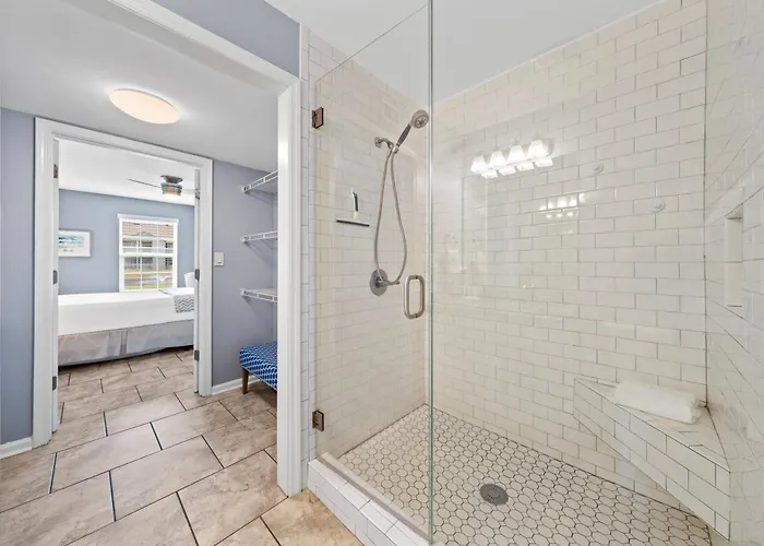 Cozy Near Baseball Fields And Zoo- Pool | Tennis Courts | Pickleball Holiday home *