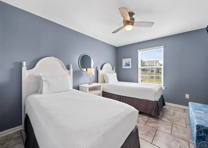 Holiday home Cozy Near Baseball Fields And Zoo- Pool | Tennis Courts | Pickleball
